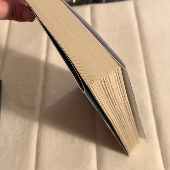 ⭐️2/$12⭐️ the forest of vanishing stars - Picture 6 of 7